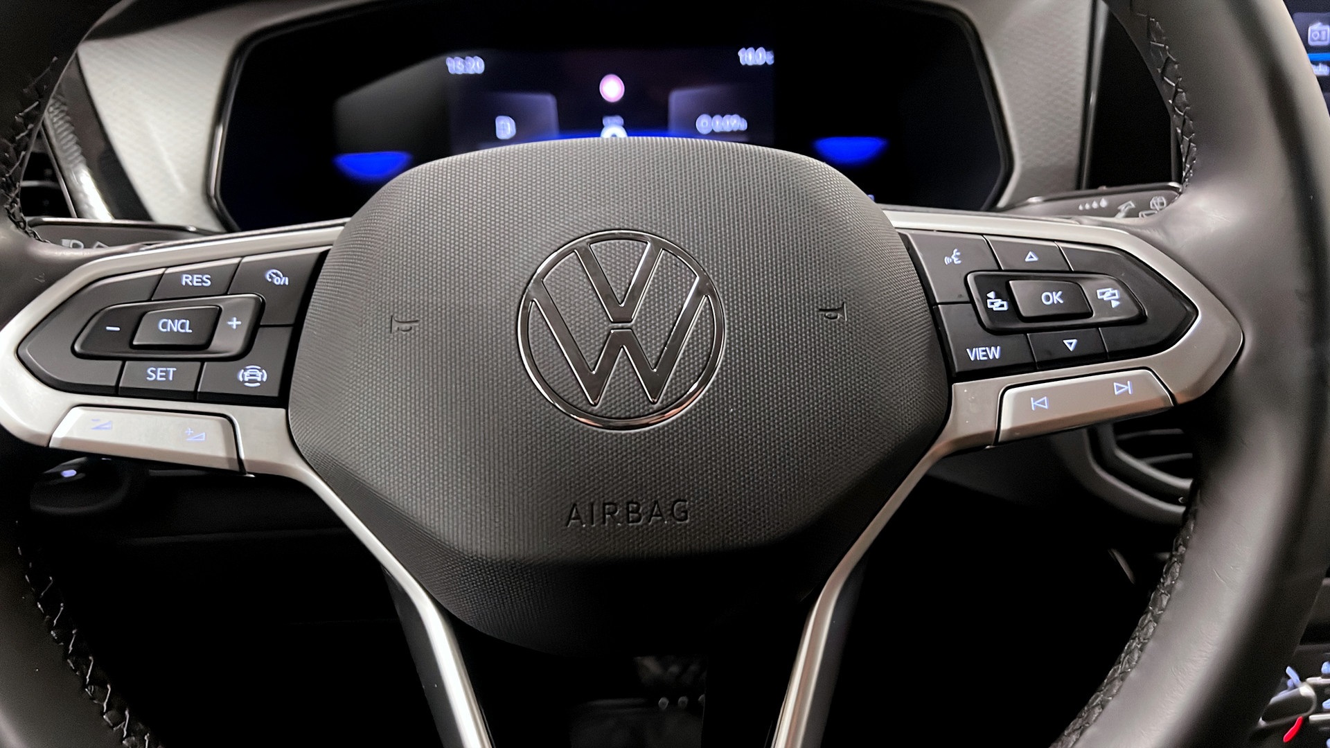 Volkswagen T-Cross DGH98L