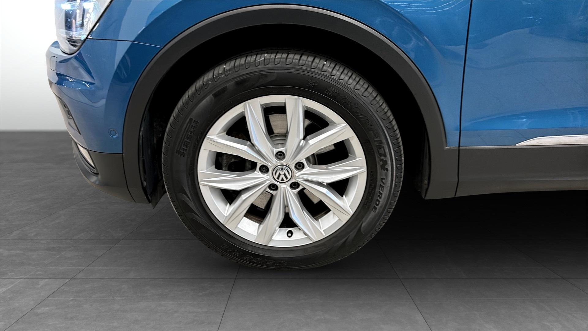 Volkswagen Tiguan DGK33B