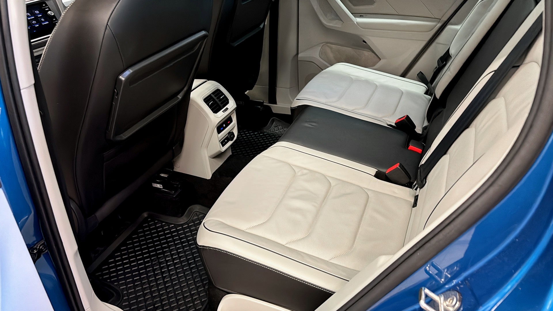 Volkswagen Tiguan DGK33B