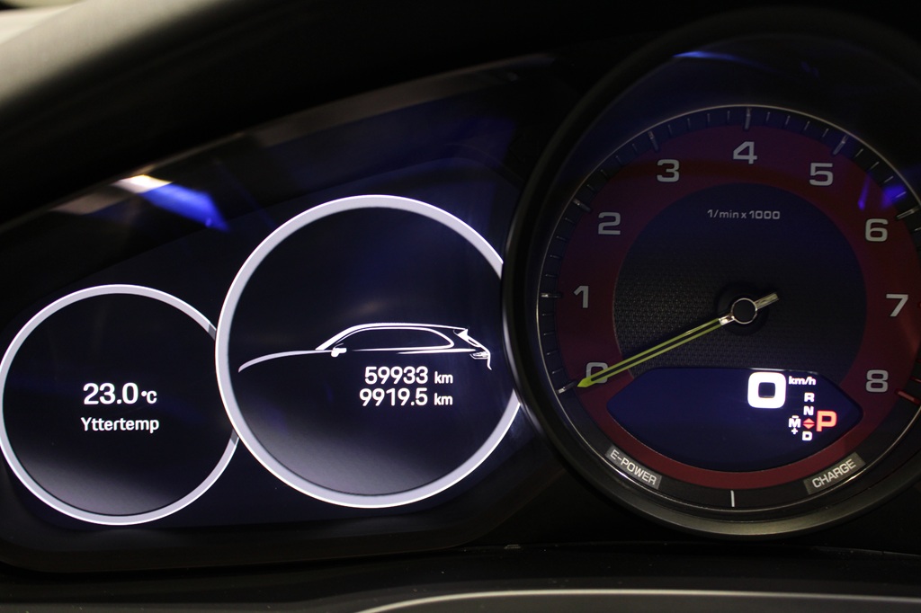 Porsche Cayenne DGP50M