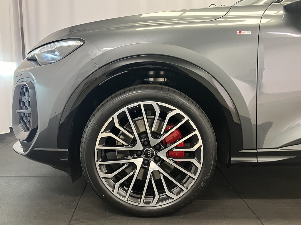 Audi Q5 DGW03X