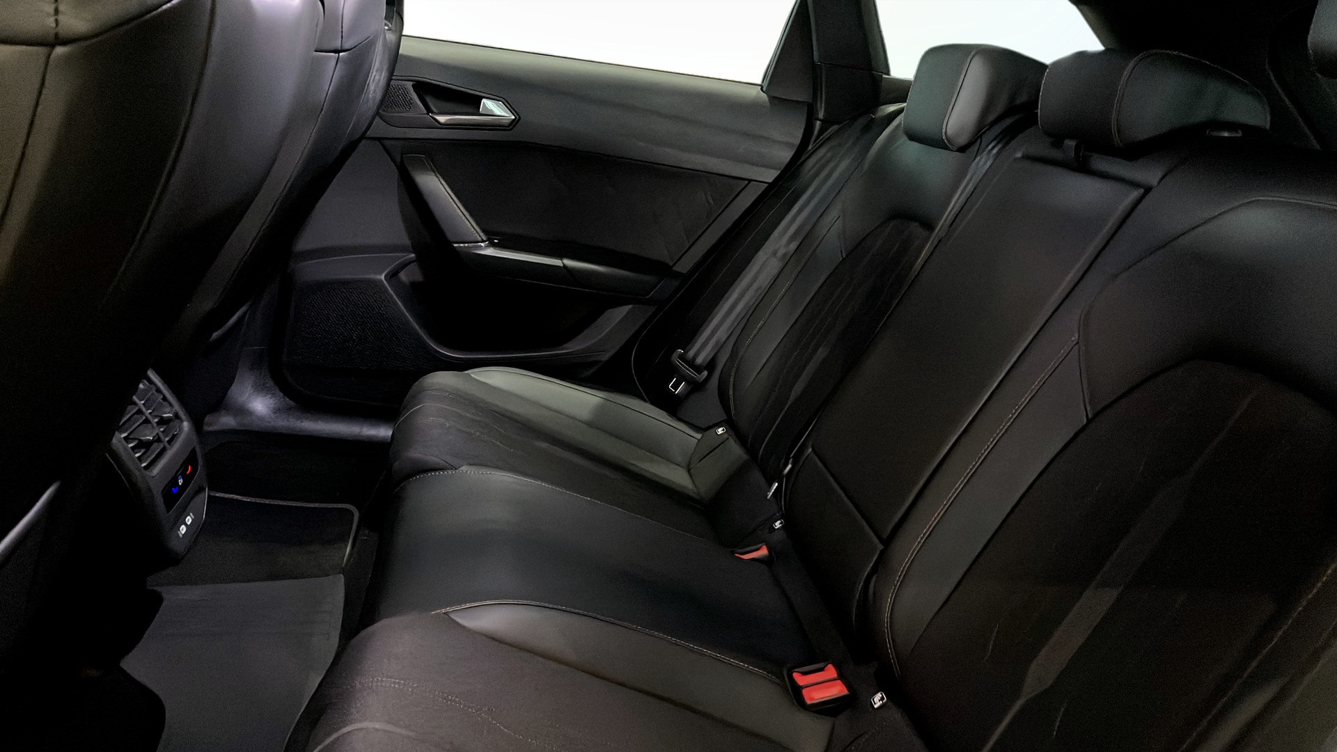 CUPRA Leon Sportstourer DGW13B