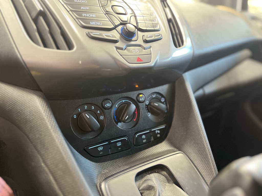 Ford Transit Connect DHD079