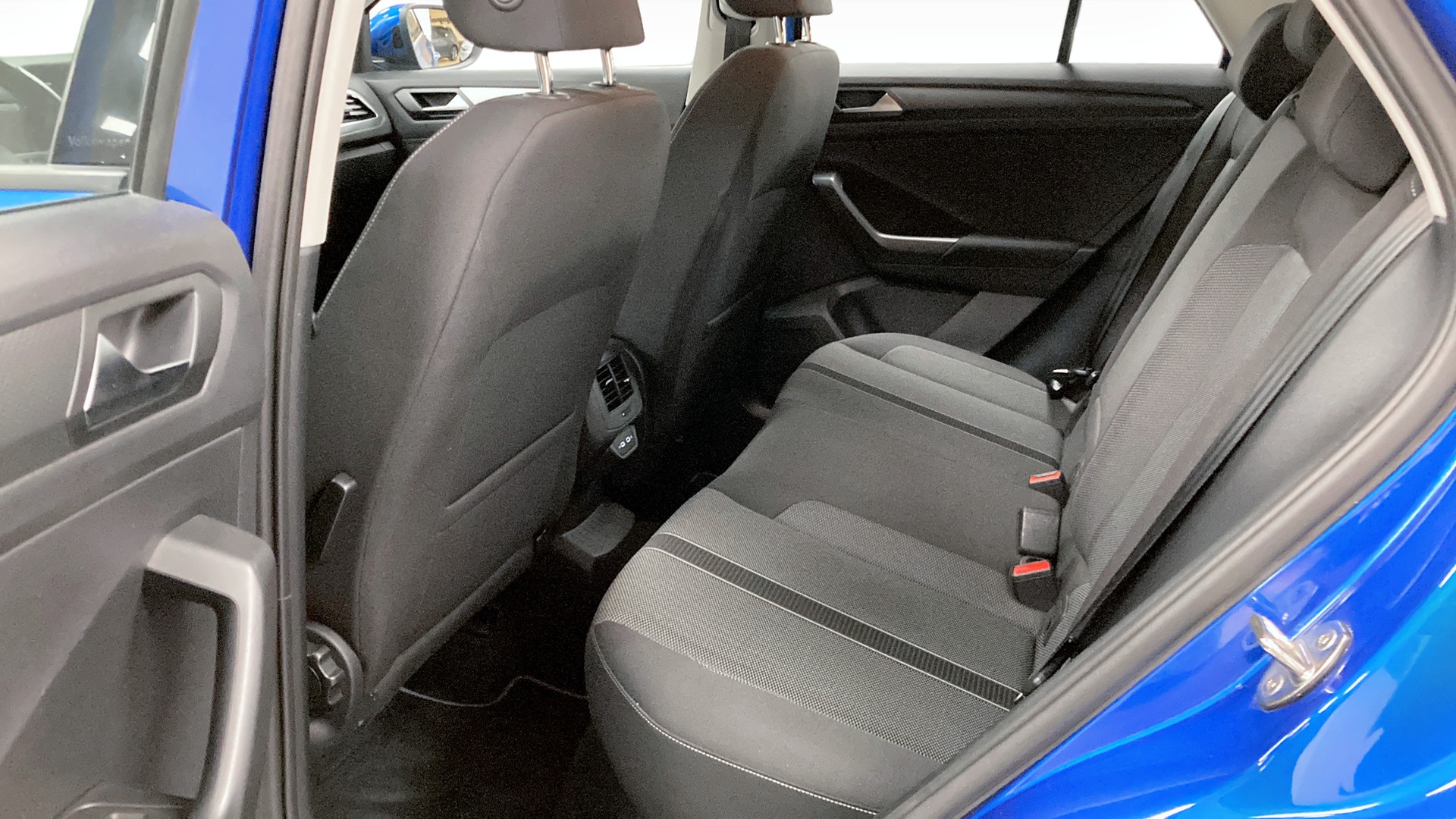 Volkswagen T-Roc DHE34T