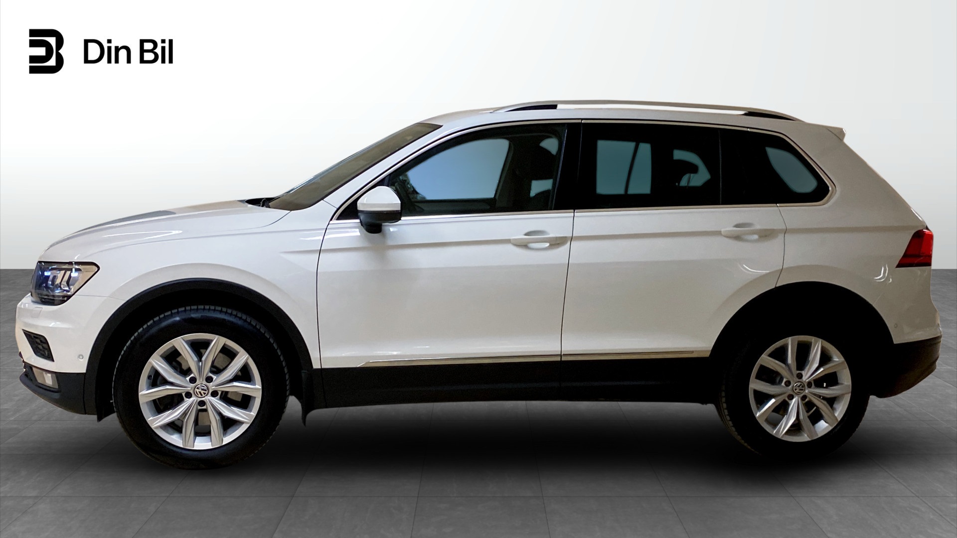 Volkswagen Tiguan DHE64Y