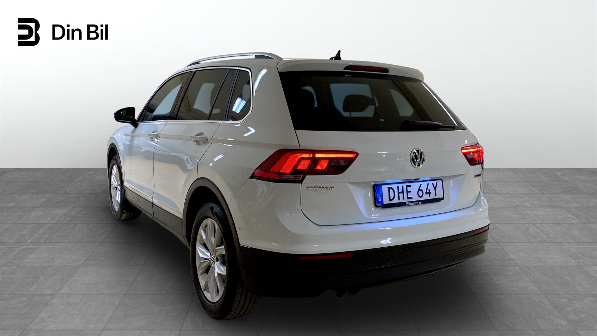 Volkswagen Tiguan DHE64Y