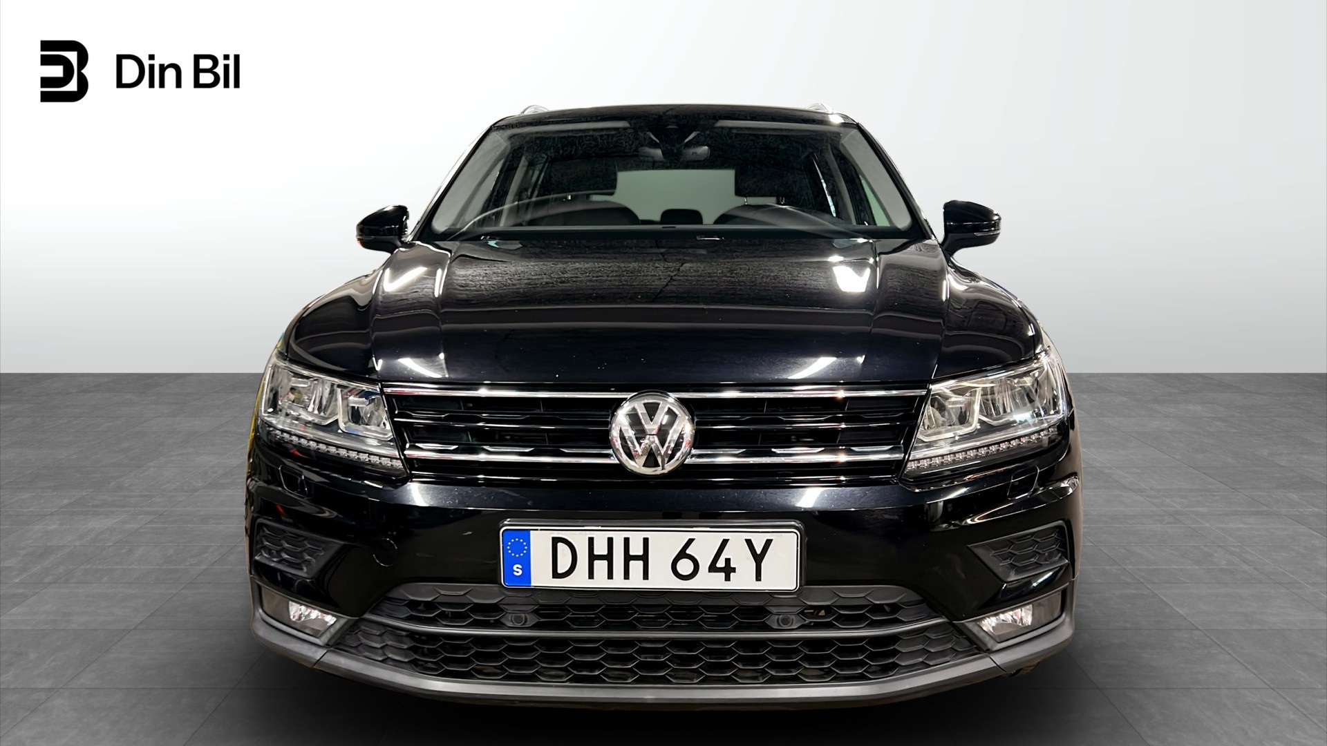 Volkswagen Tiguan DHH64Y