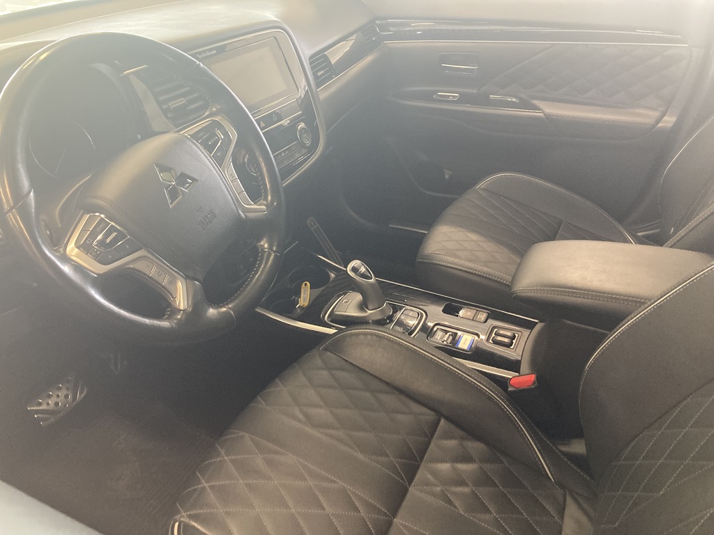 Mitsubishi Outlander DHL15S
