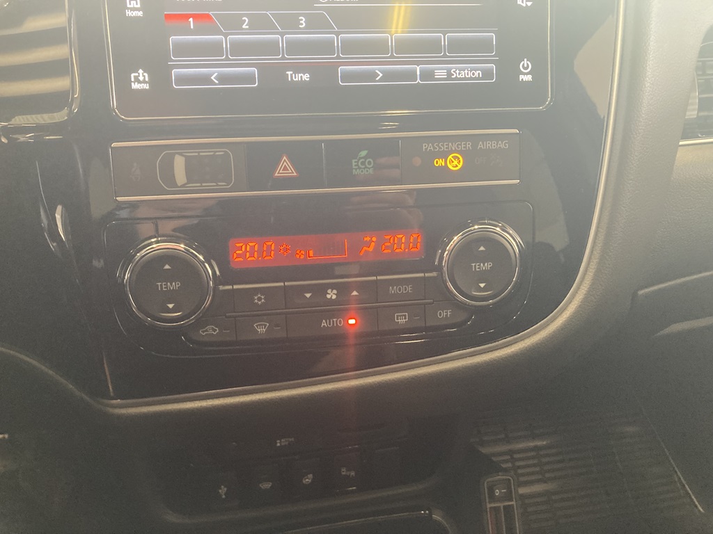 Mitsubishi Outlander DHL15S