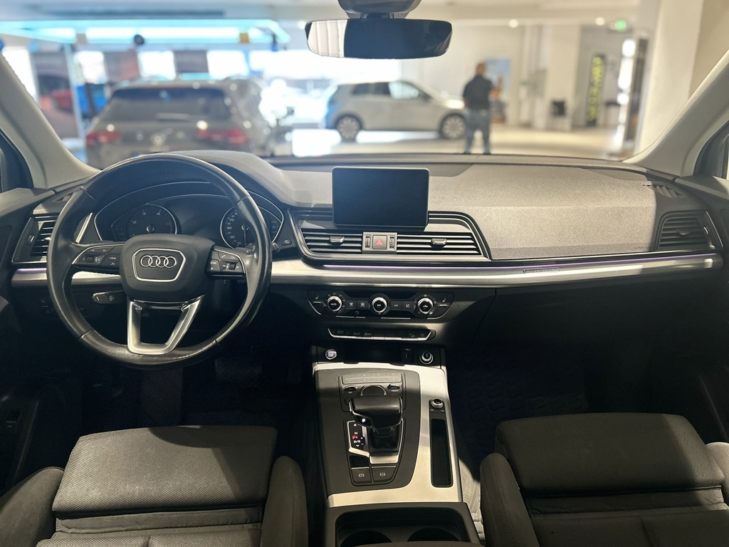 Audi Q5 DHN95H