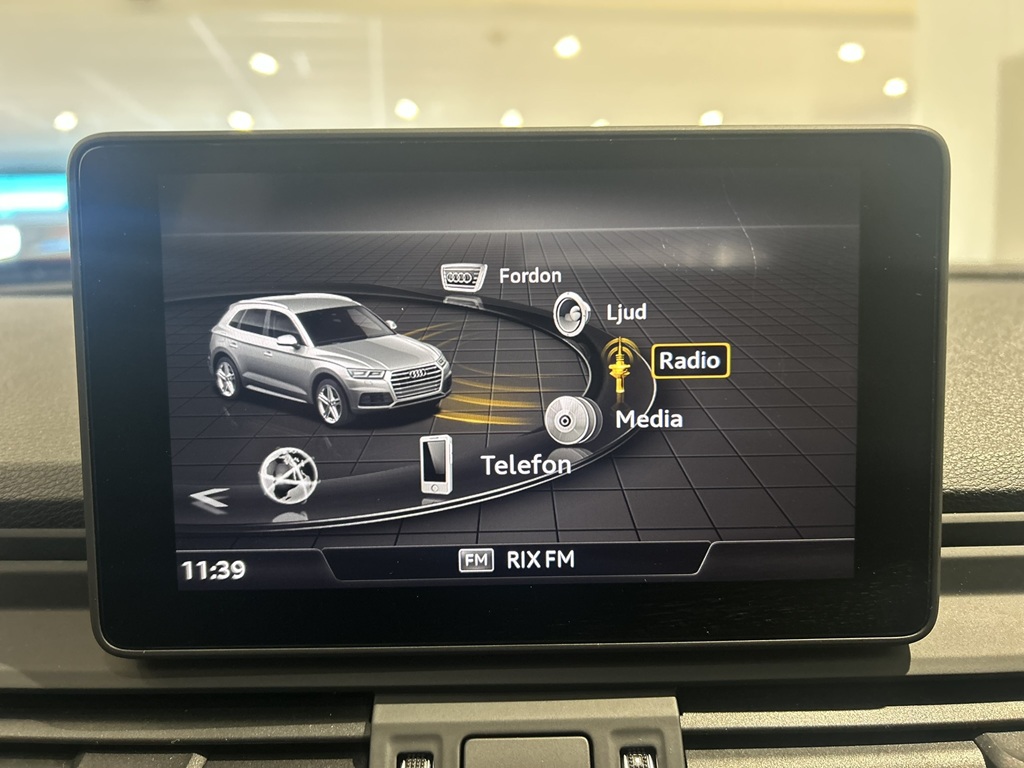 Audi Q5 DHN95H