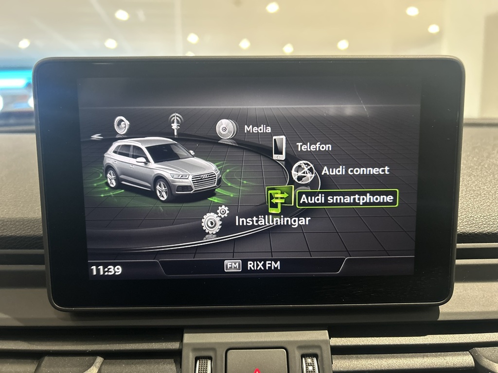 Audi Q5 DHN95H