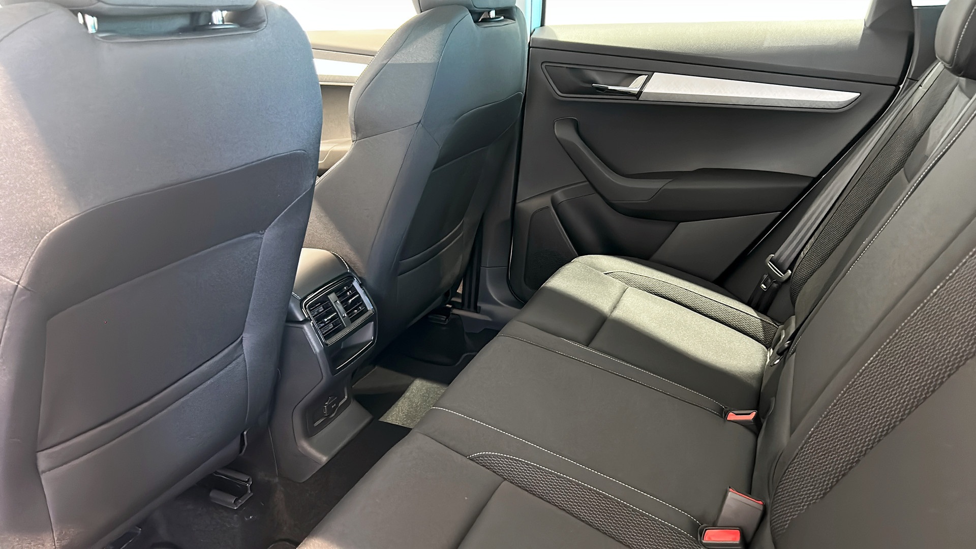Skoda Karoq DHP13T