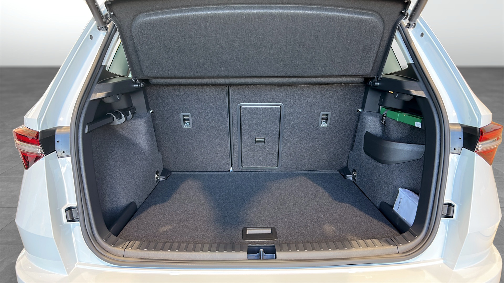 Skoda Karoq DHP13T