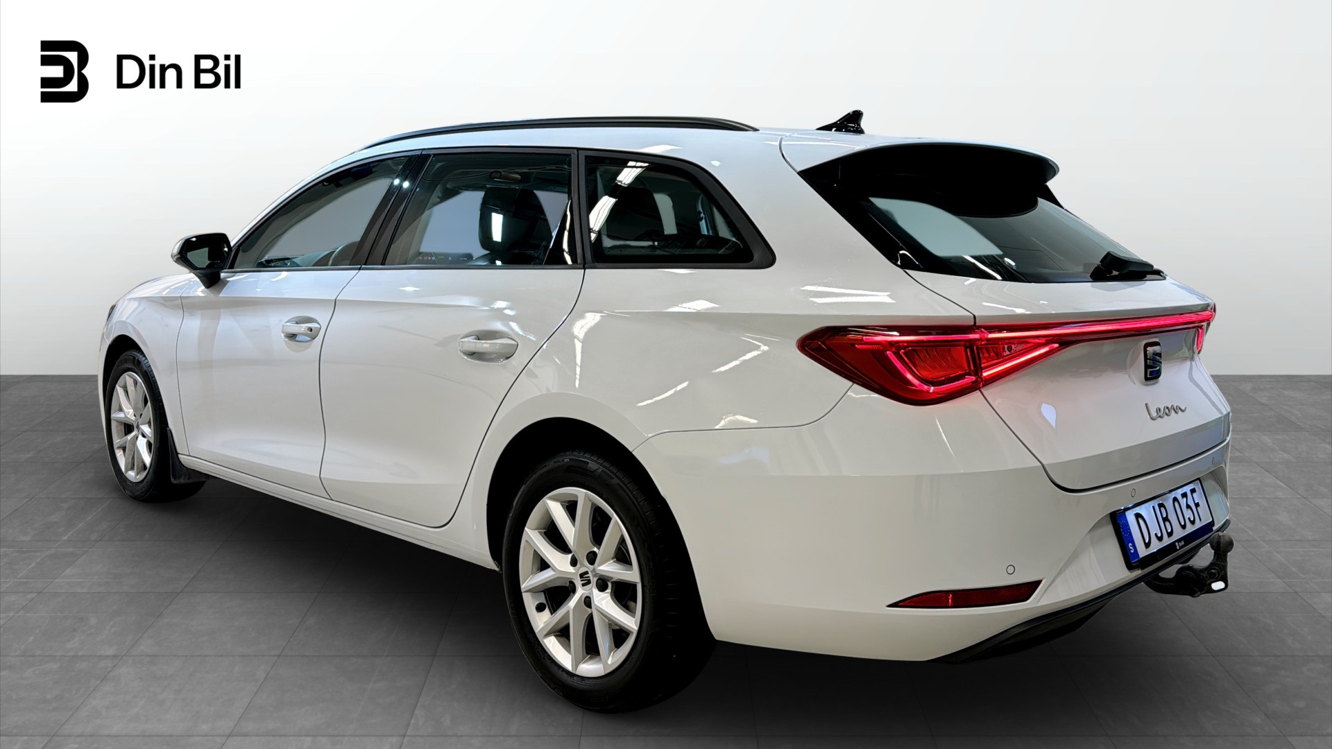 SEAT Leon Sportstourer DJB03F