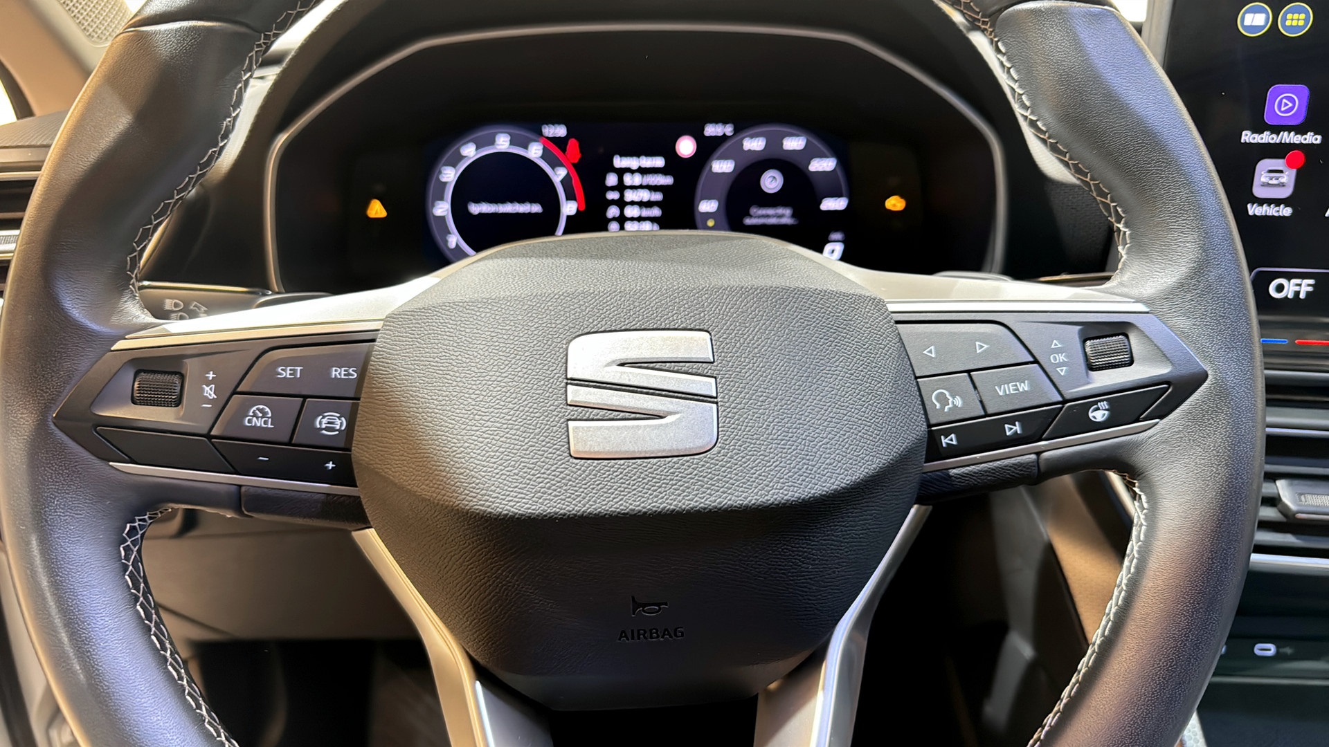 SEAT Leon Sportstourer DJB03F