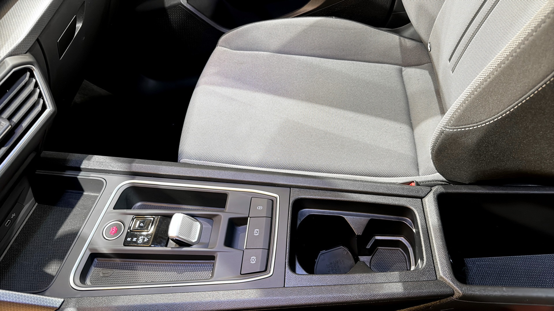 SEAT Leon Sportstourer DJB03F
