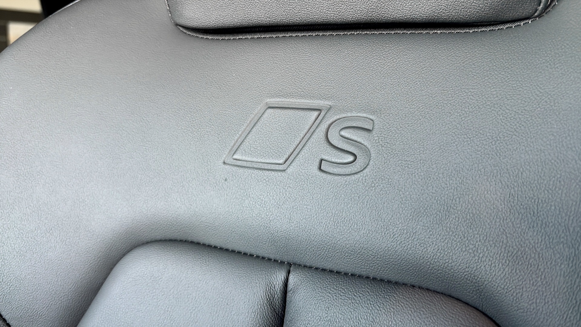 Audi A5 Avant DJB09Y