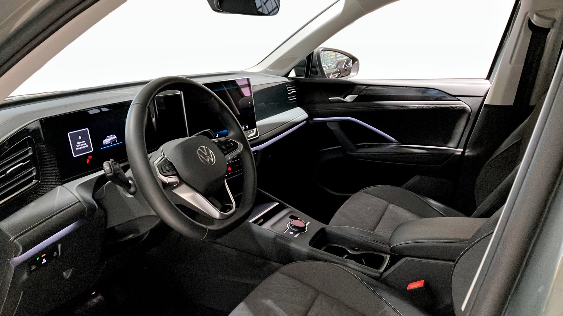 Volkswagen Tiguan DJB11L