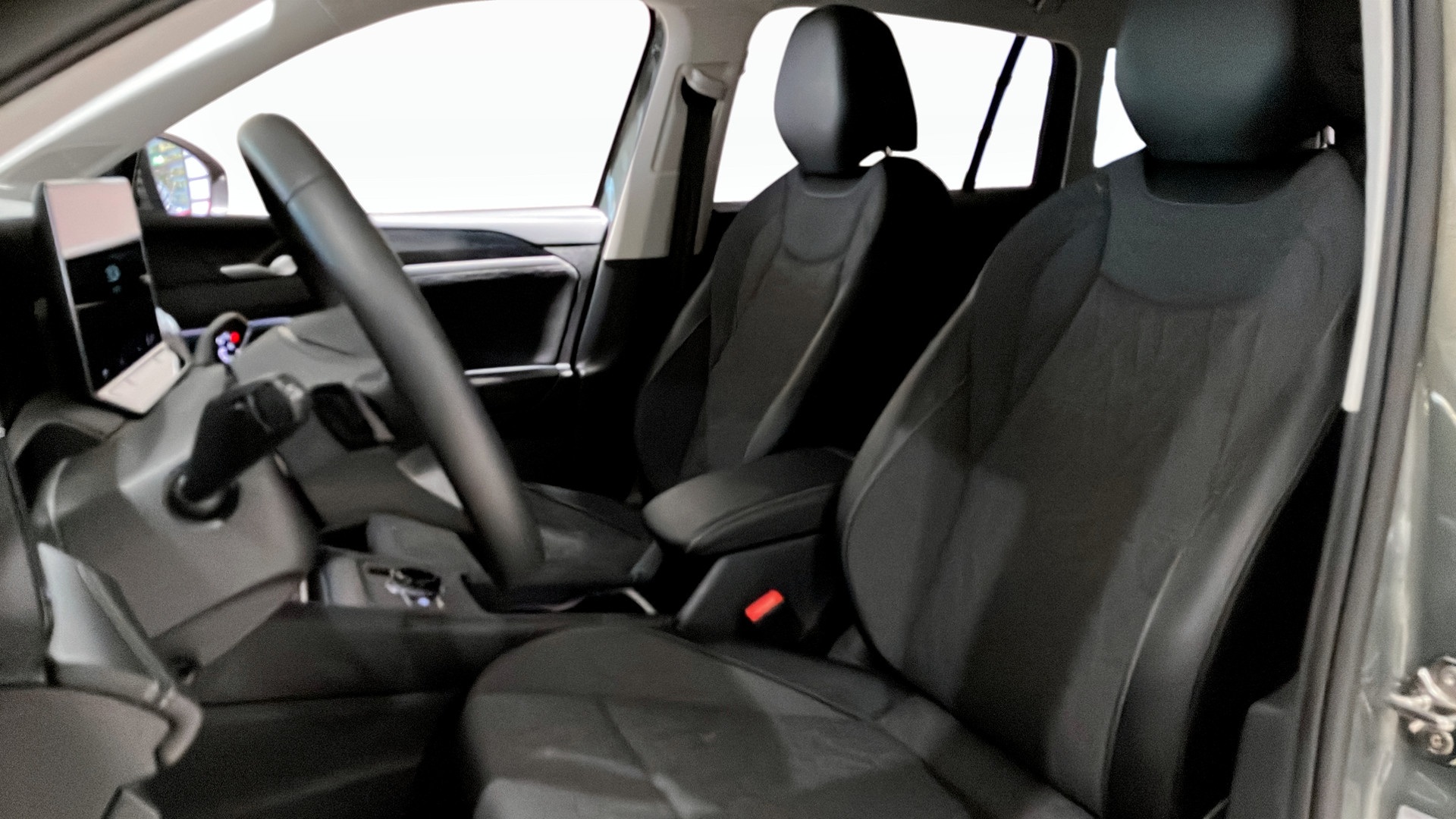 Volkswagen Tiguan DJB11L
