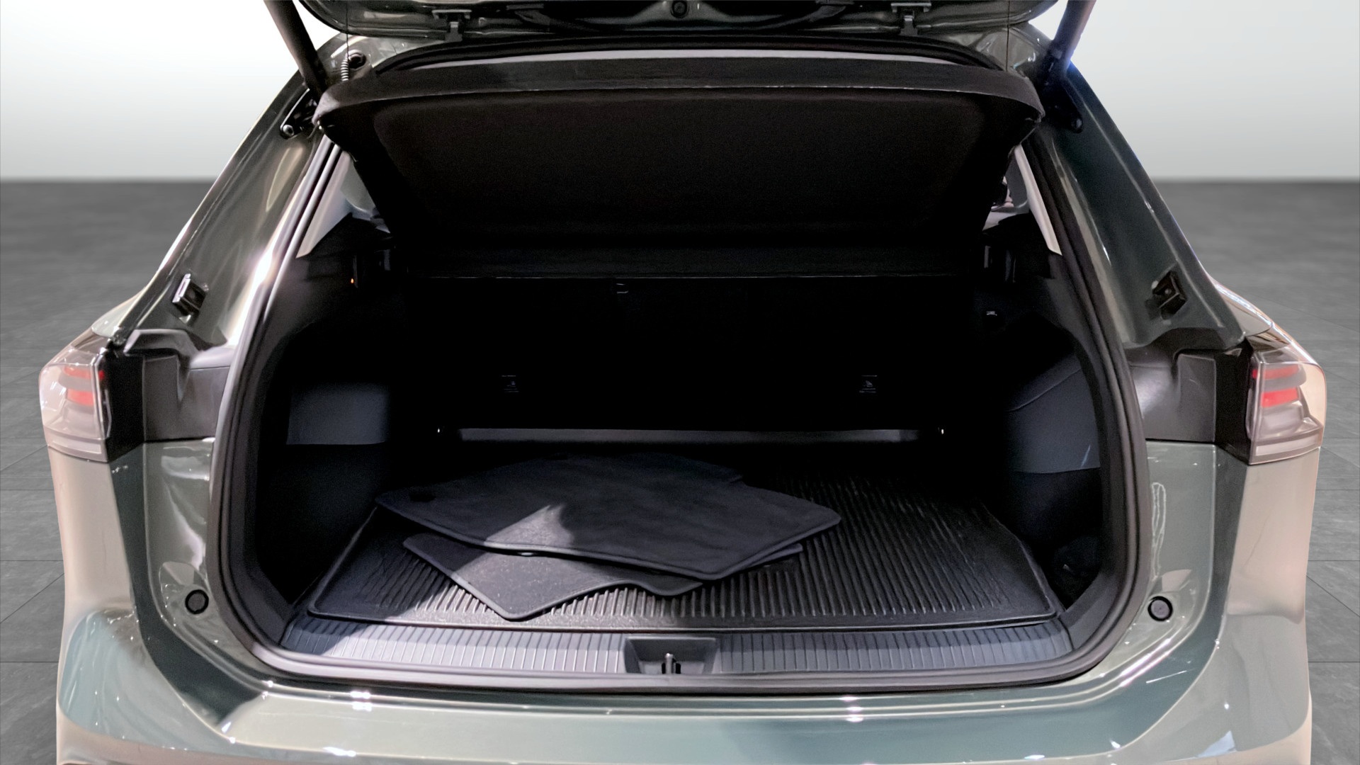Volkswagen Tiguan DJB11L