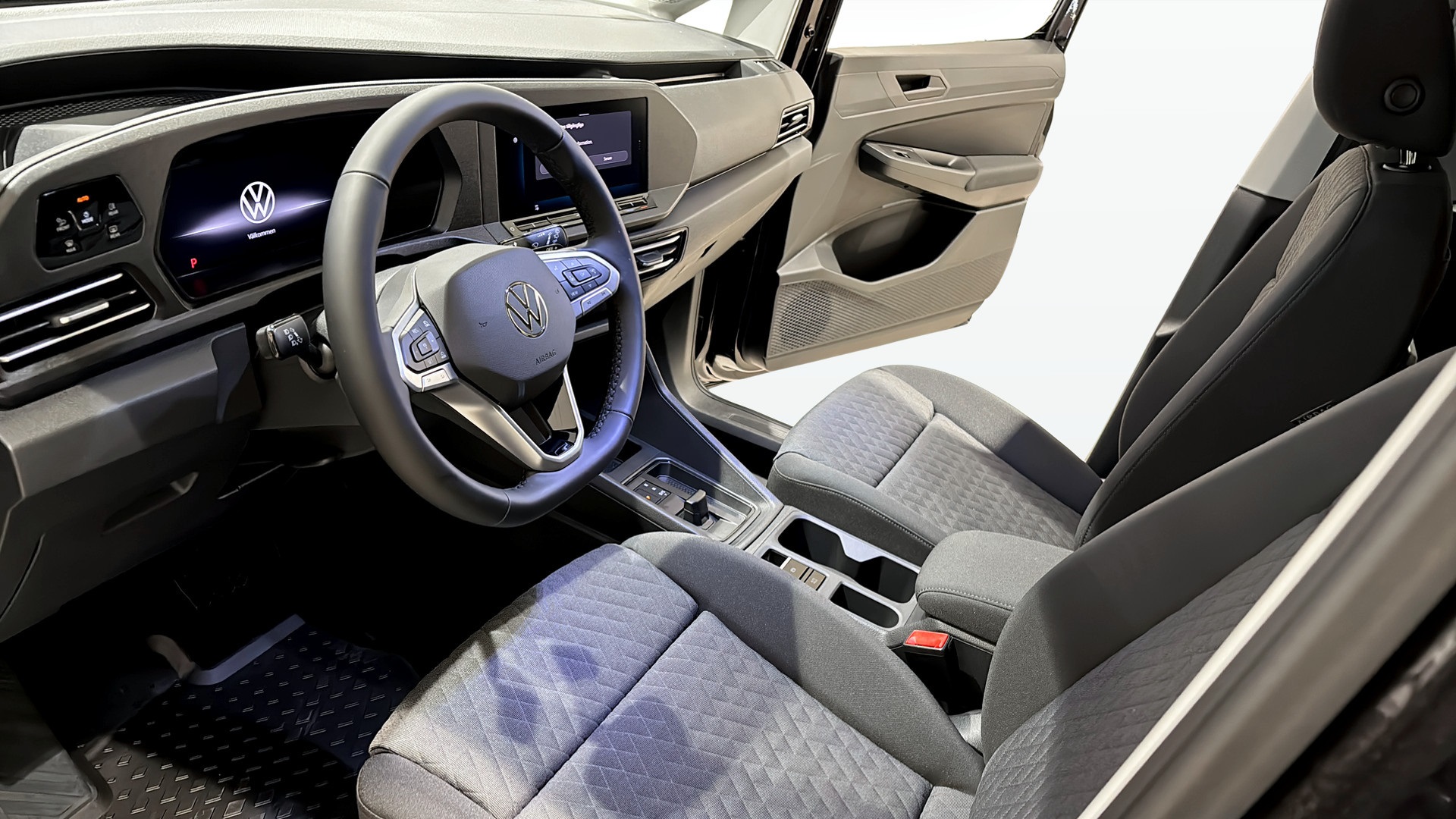 Volkswagen Caddy DJB42F