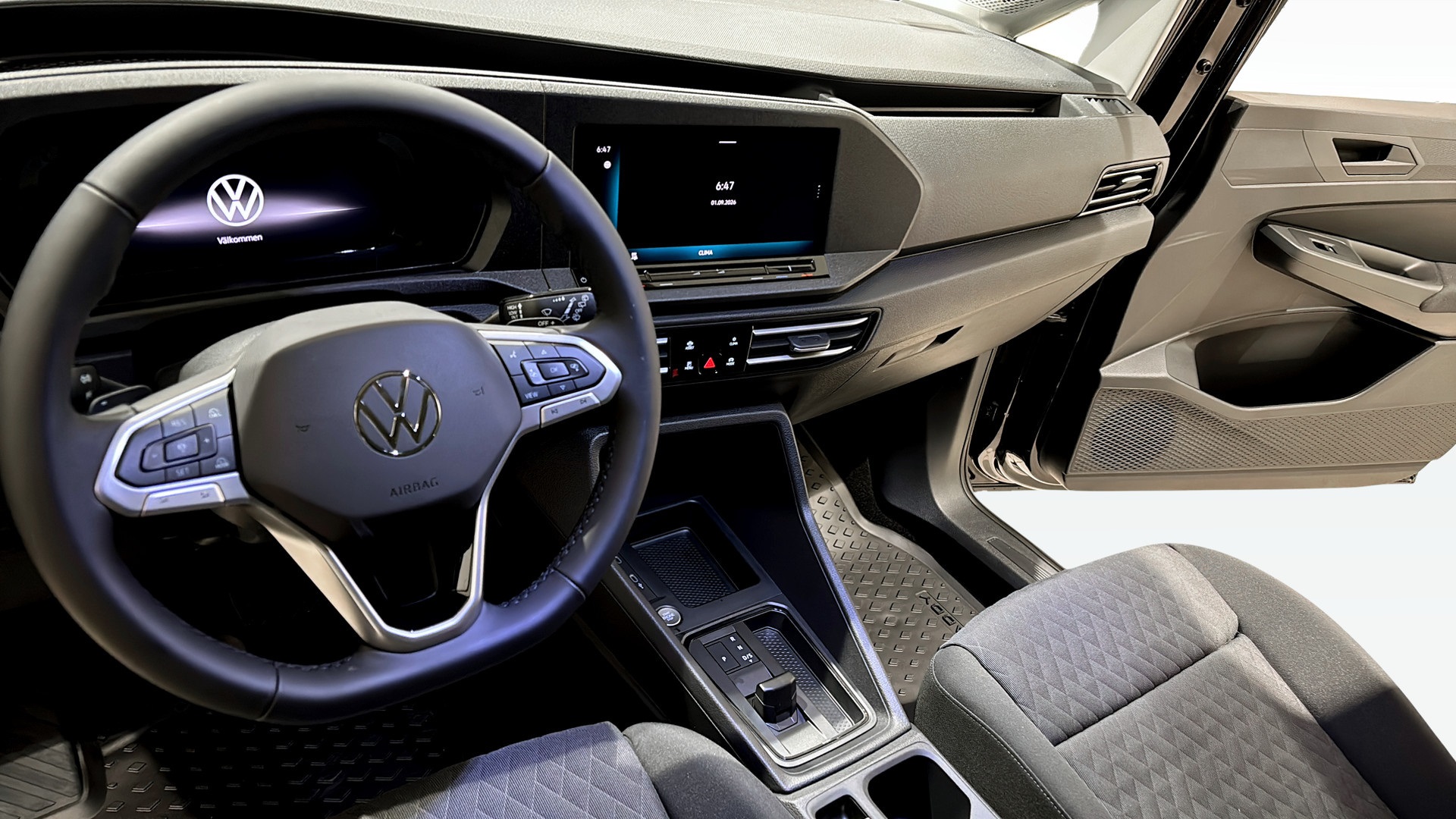 Volkswagen Caddy DJB42F
