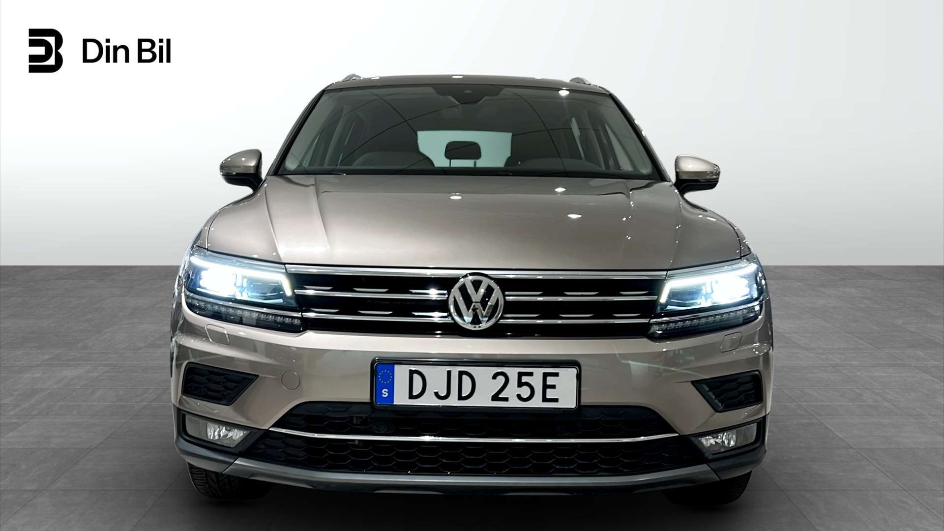 Volkswagen Tiguan DJD25E