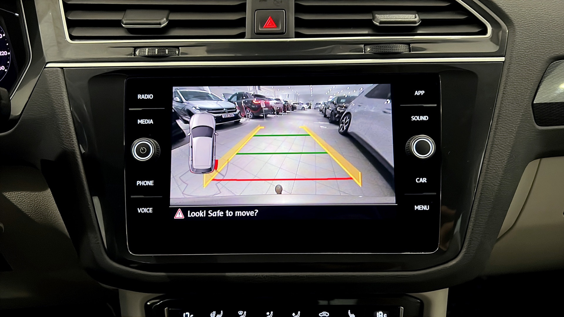Volkswagen Tiguan DJD25E