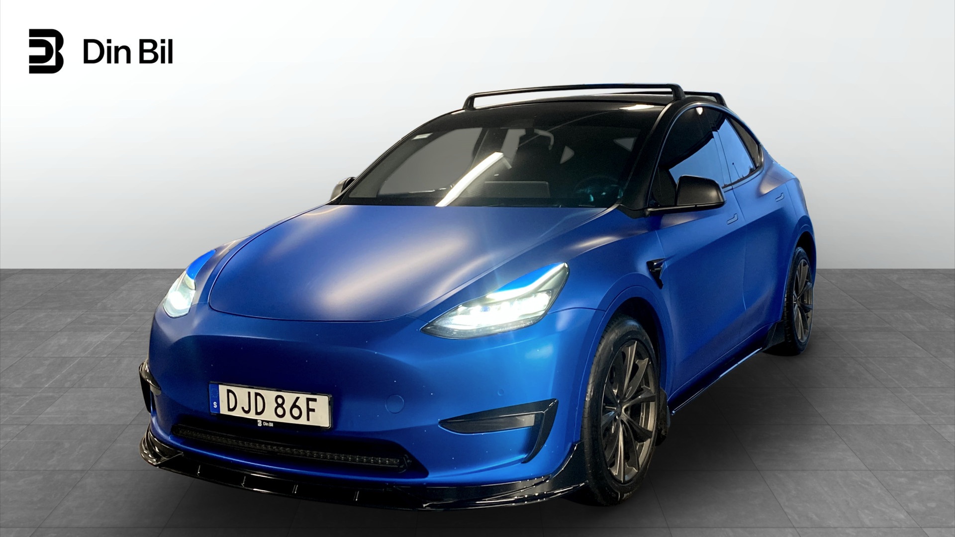 Tesla Model Y DJD86F