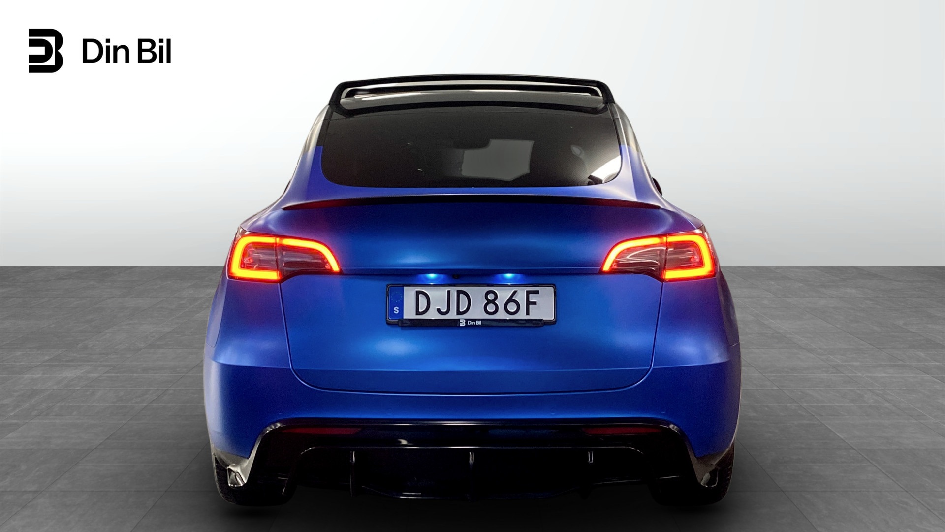 Tesla Model Y DJD86F