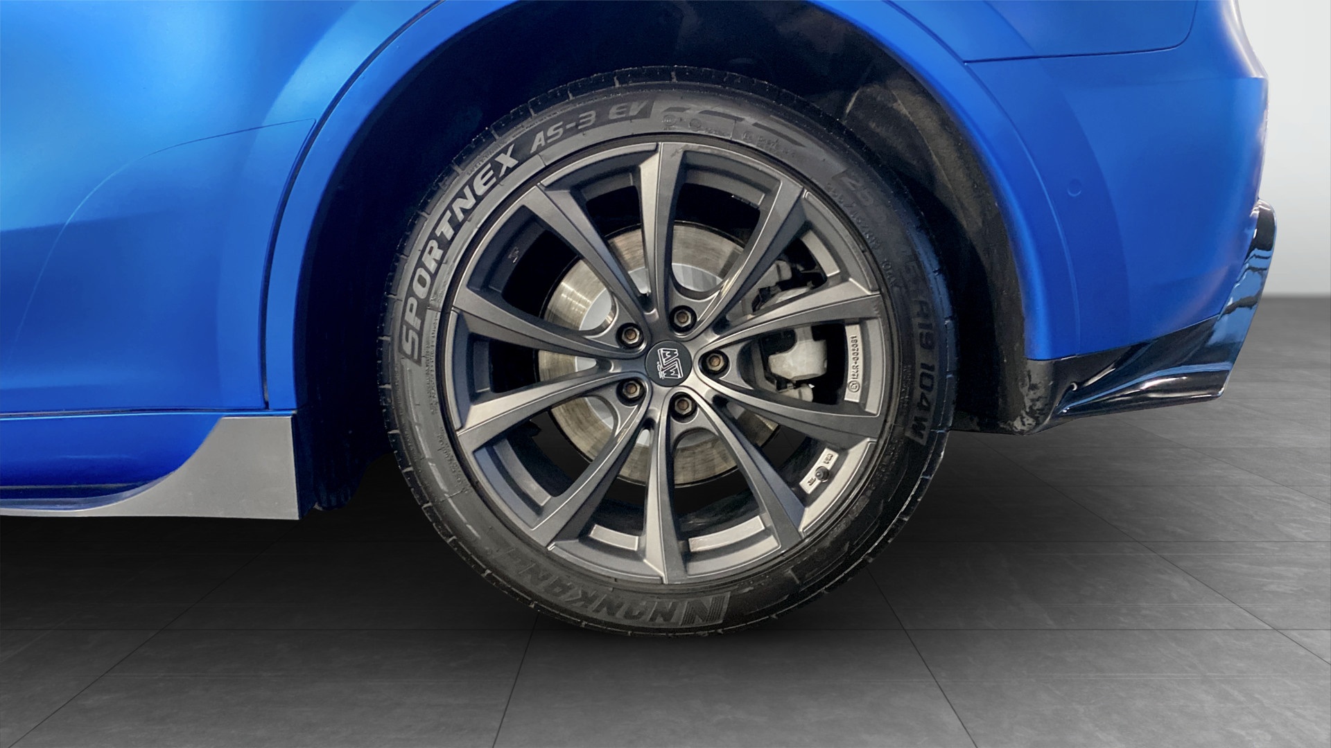 Tesla Model Y DJD86F