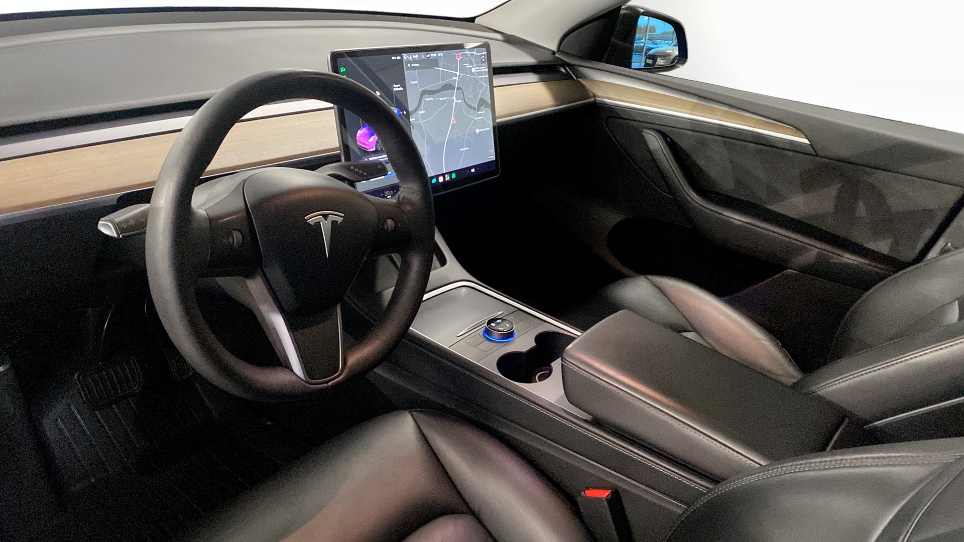 Tesla Model Y DJD86F