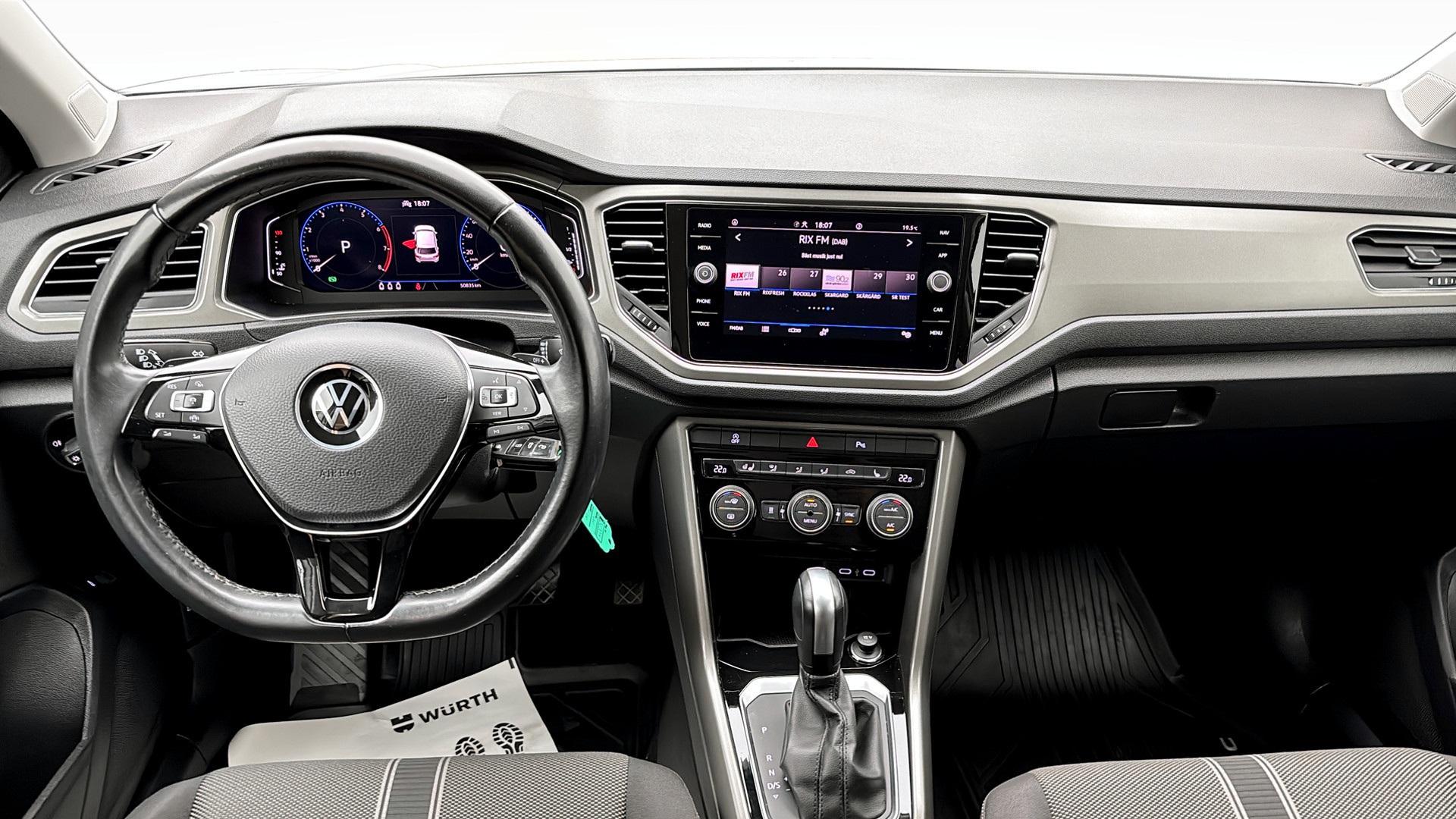 Volkswagen T-Roc DJJ33H