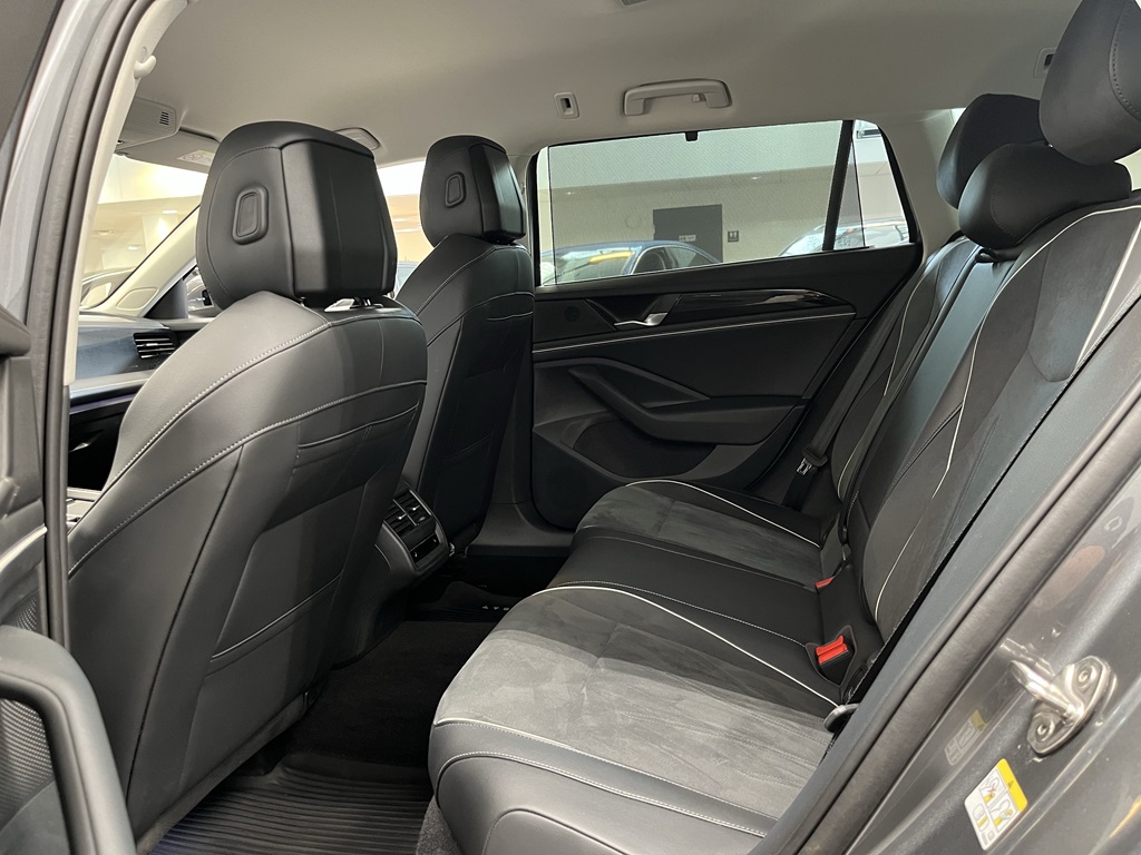 Volkswagen Passat DJK34H