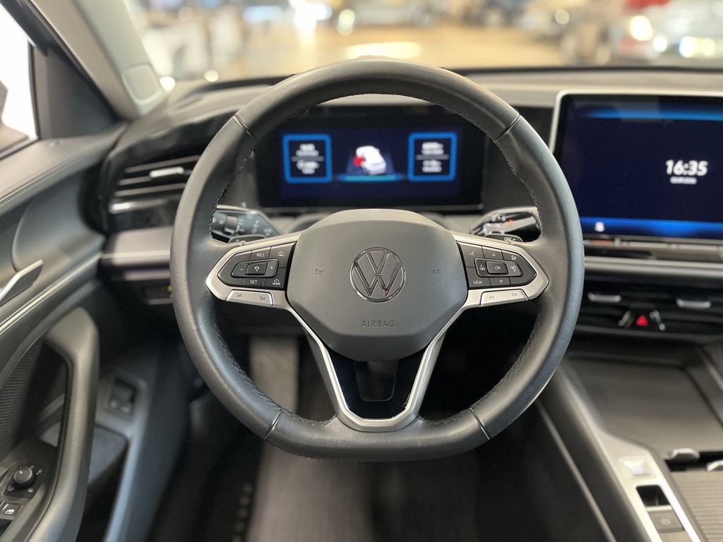 Volkswagen Passat DJK34H