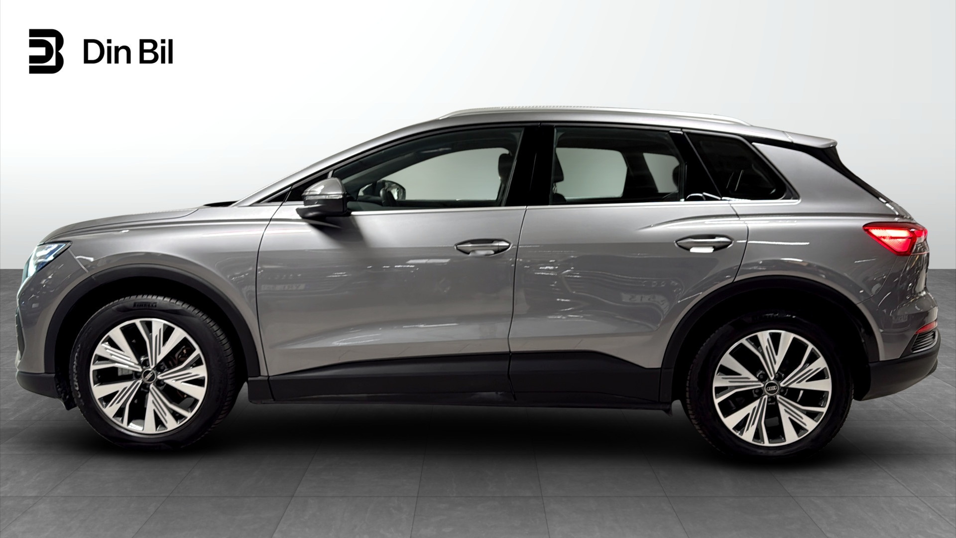 Audi Q4 e-tron DJL34F