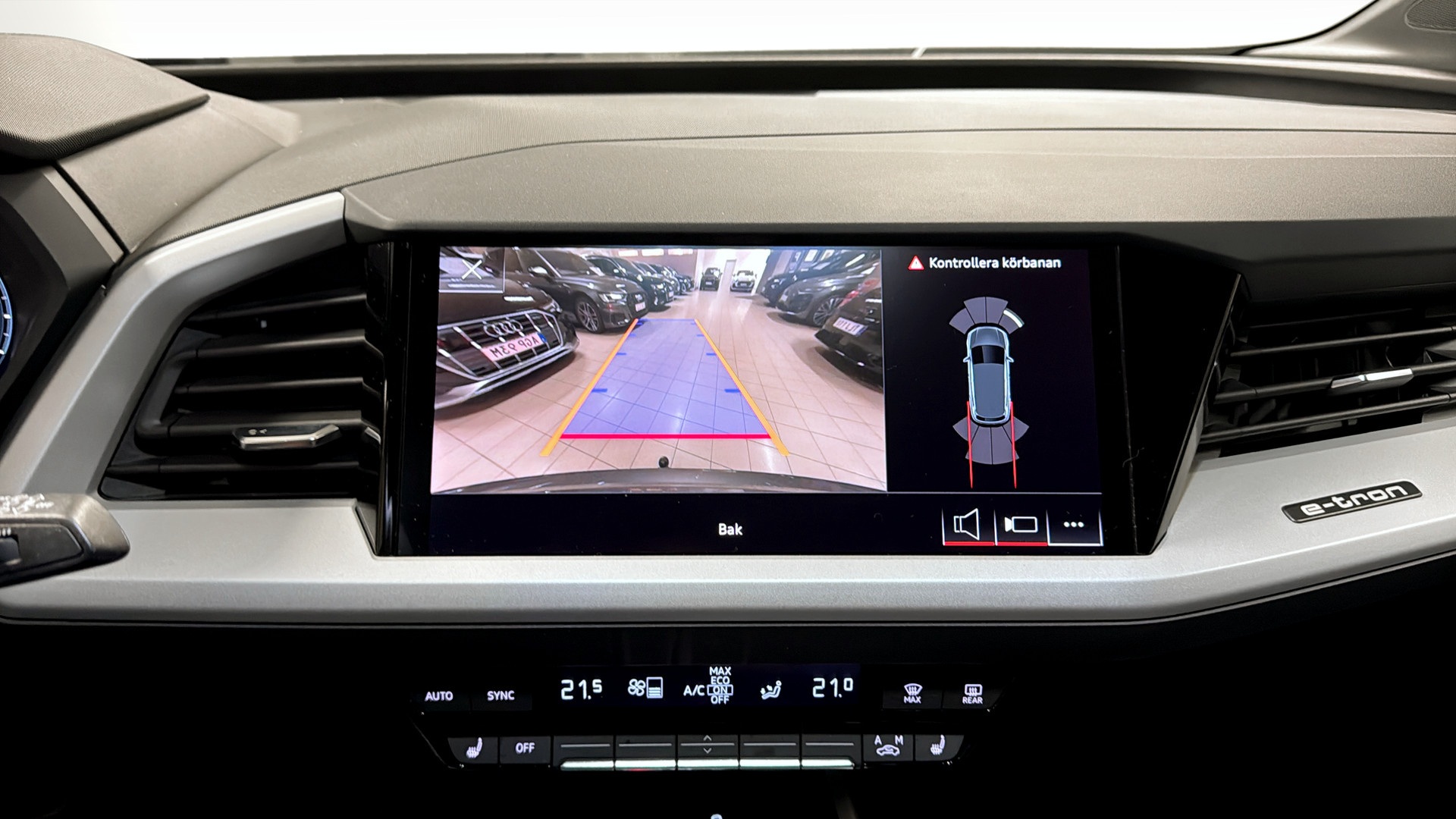 Audi Q4 e-tron DJL34F
