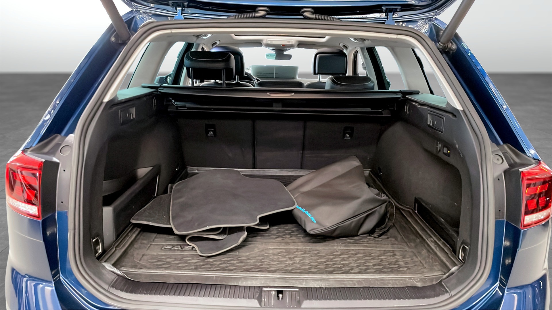 Volkswagen Passat Sportscombi DJM96A