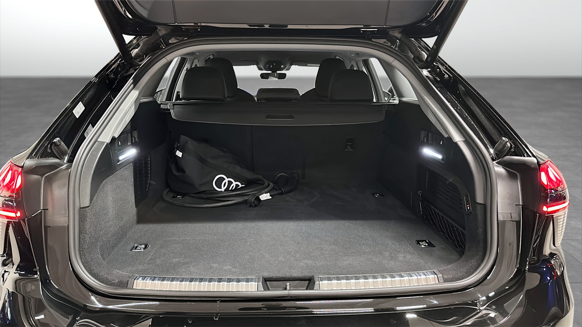 Audi A6 Avant DJP10E