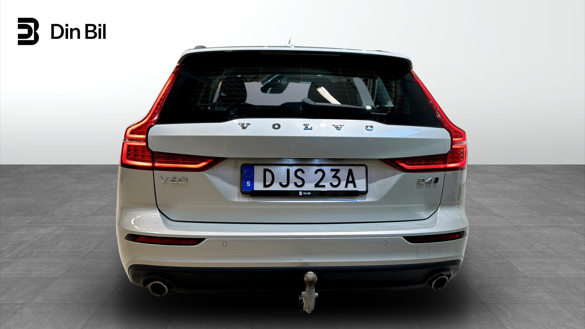 Volvo V60 DJS23A