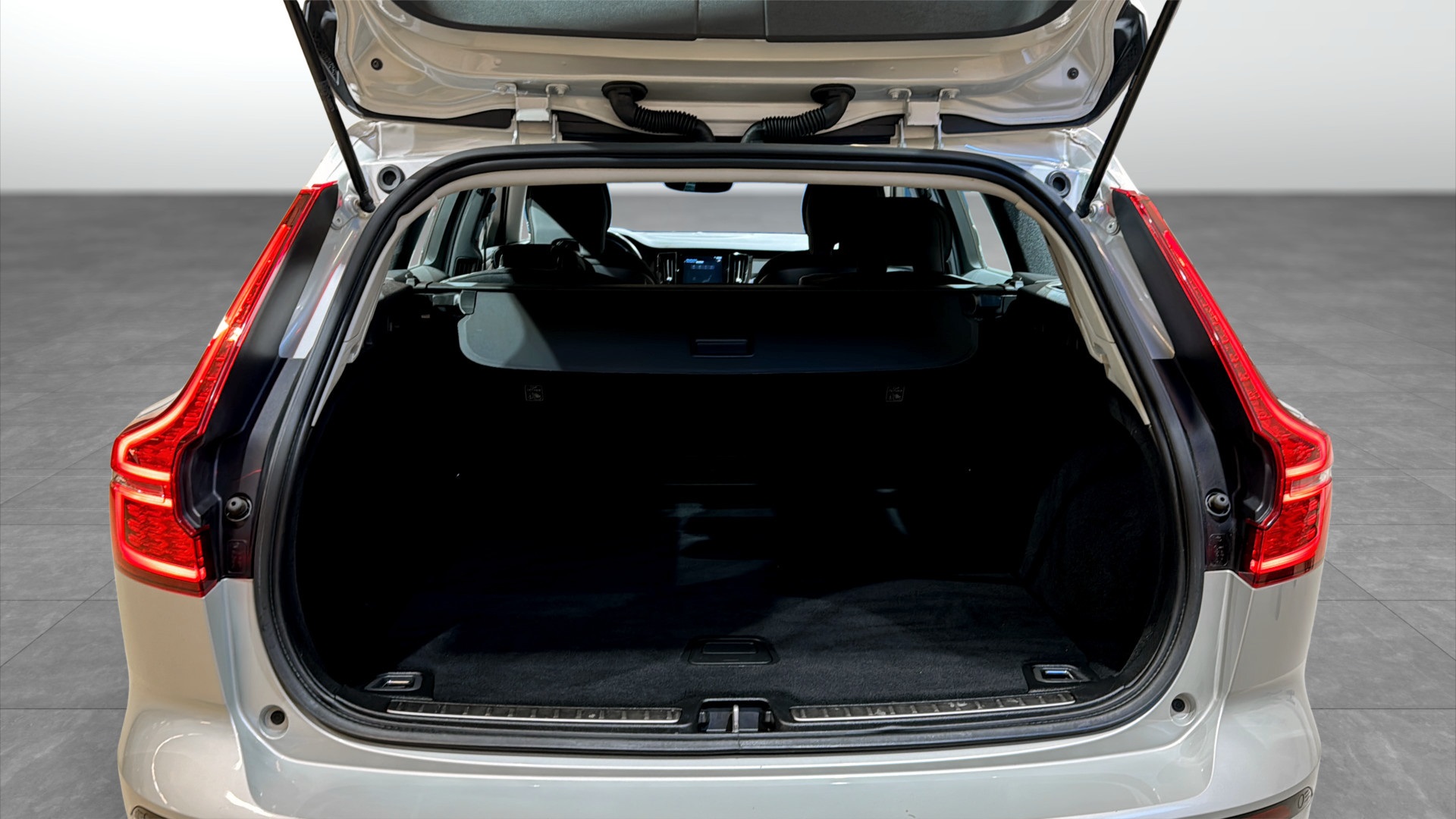 Volvo V60 DJS23A