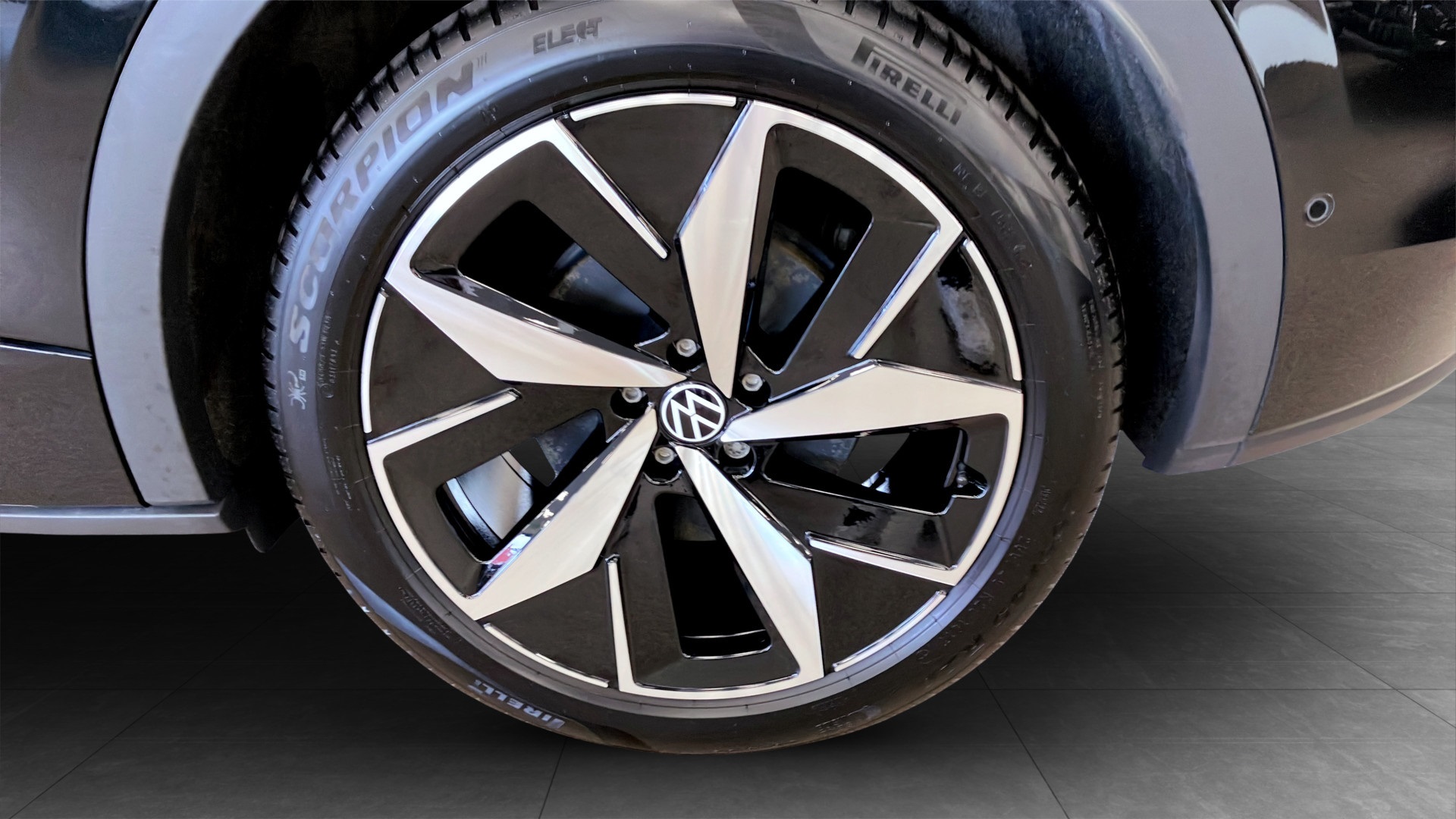Volkswagen ID.4 DKG13N