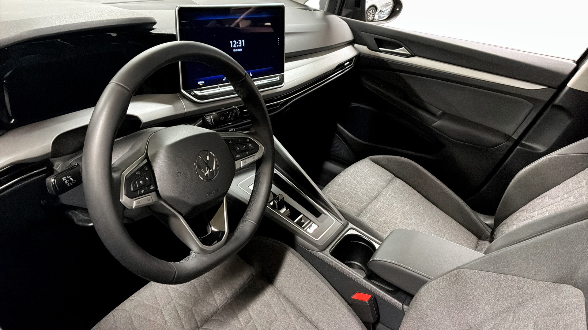 Volkswagen Golf Sportscombi DKL34N