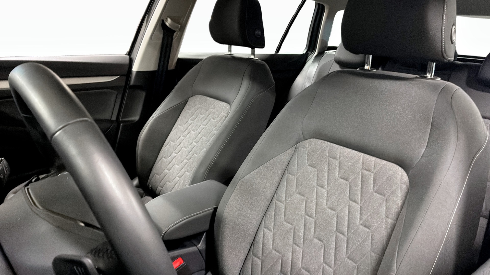 Volkswagen Golf Sportscombi DKL34N