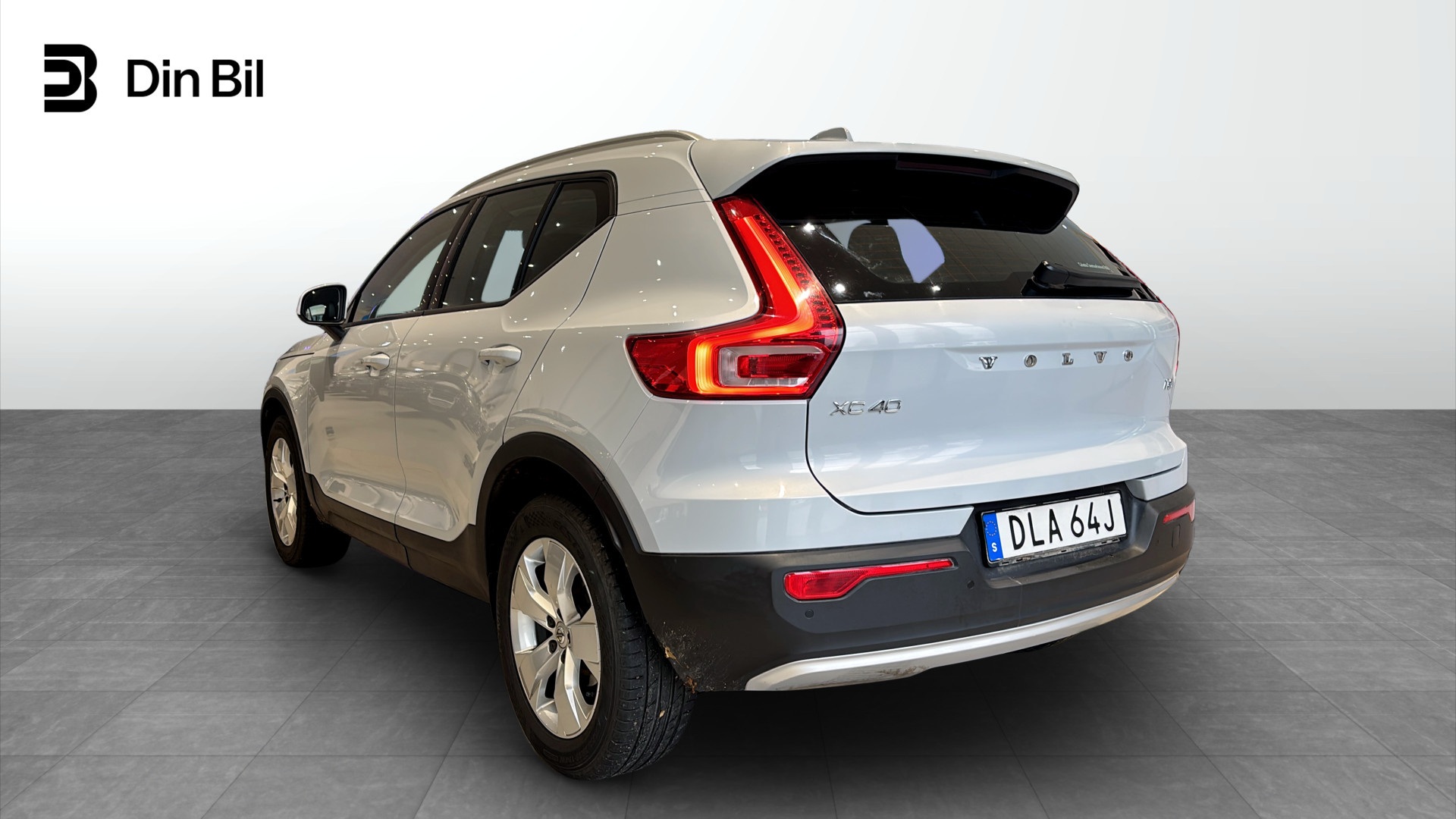 Volvo XC40 DLA64J