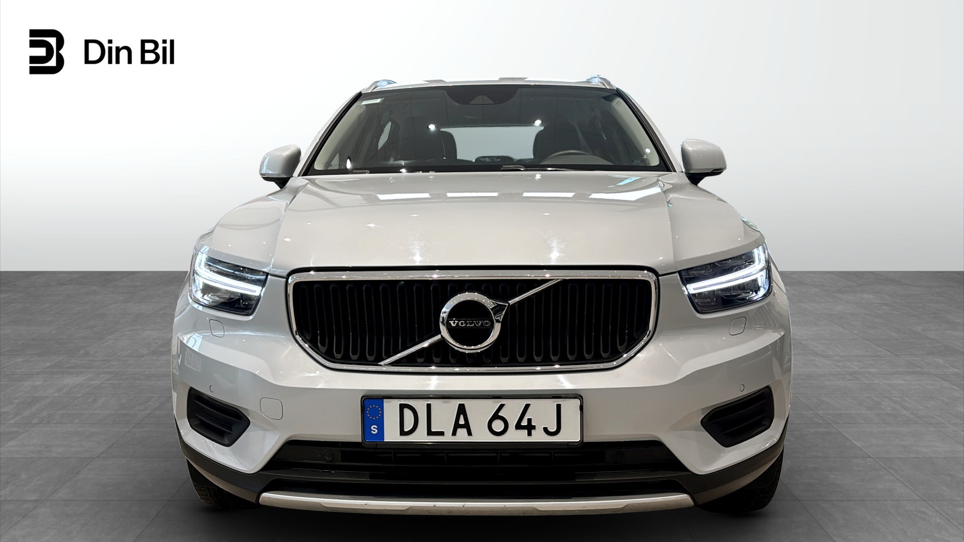 Volvo XC40 DLA64J