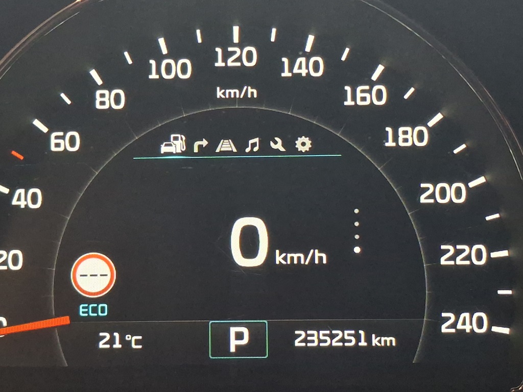 Kia Sorento DLG824
