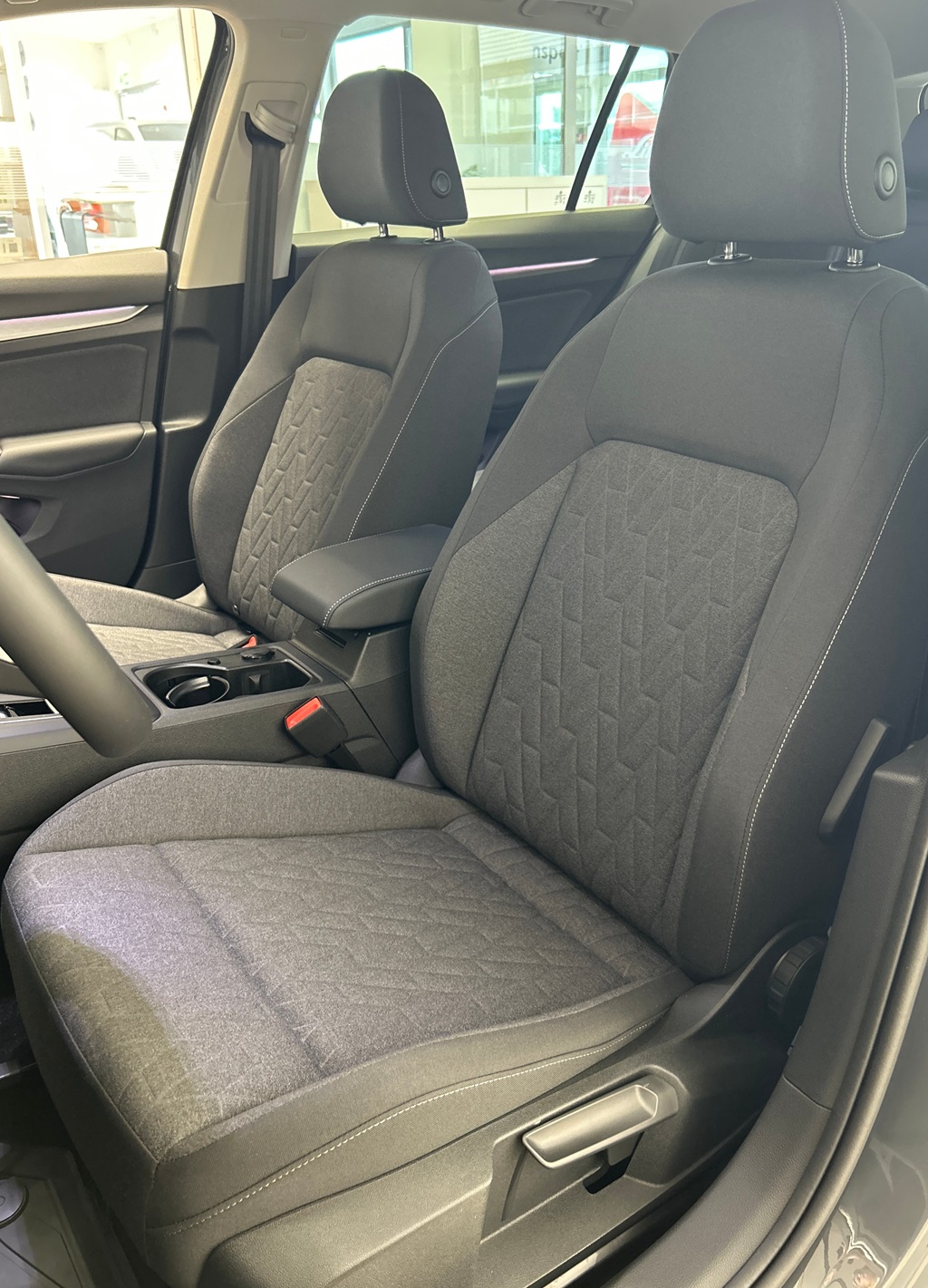 Volkswagen Golf Sportscombi DLH34W