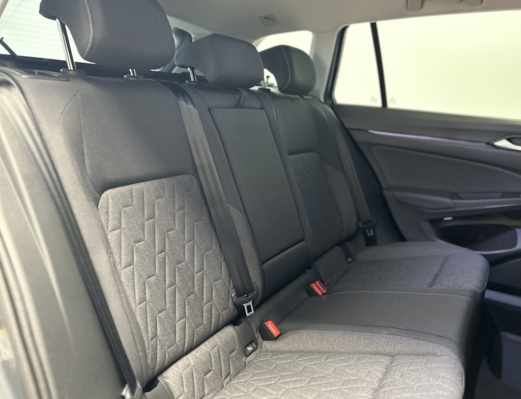 Volkswagen Golf Sportscombi DLH34W